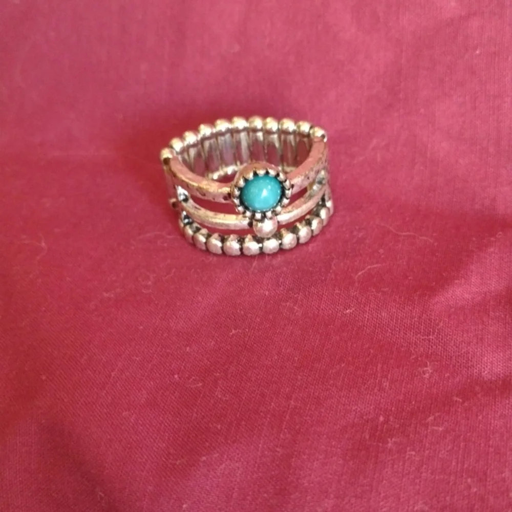 Rings - Picture 3 of 4